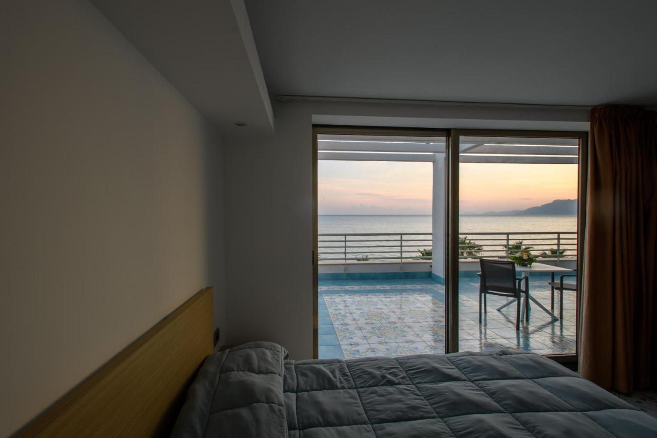 Hotel Ancora Понтеканьяно Экстерьер фото
