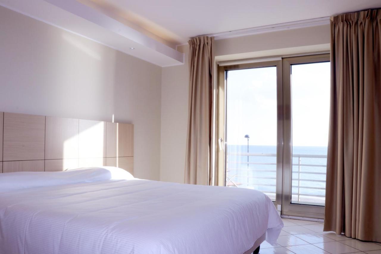 Hotel Ancora Понтеканьяно Экстерьер фото